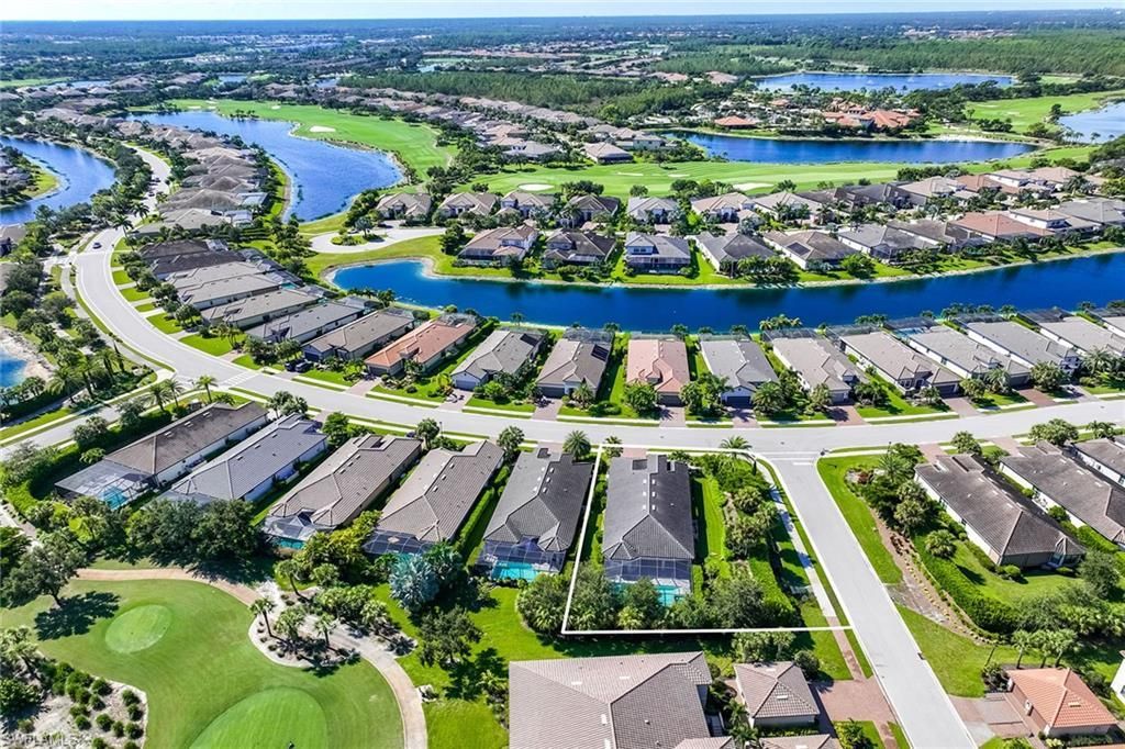 9356 Montelanico Loop, Naples, FL 34119 Photo