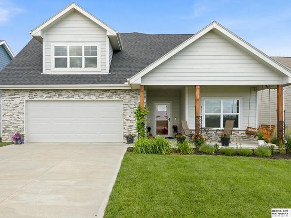 6025 N HWS Cleveland Boulevard, Omaha, NE 68116