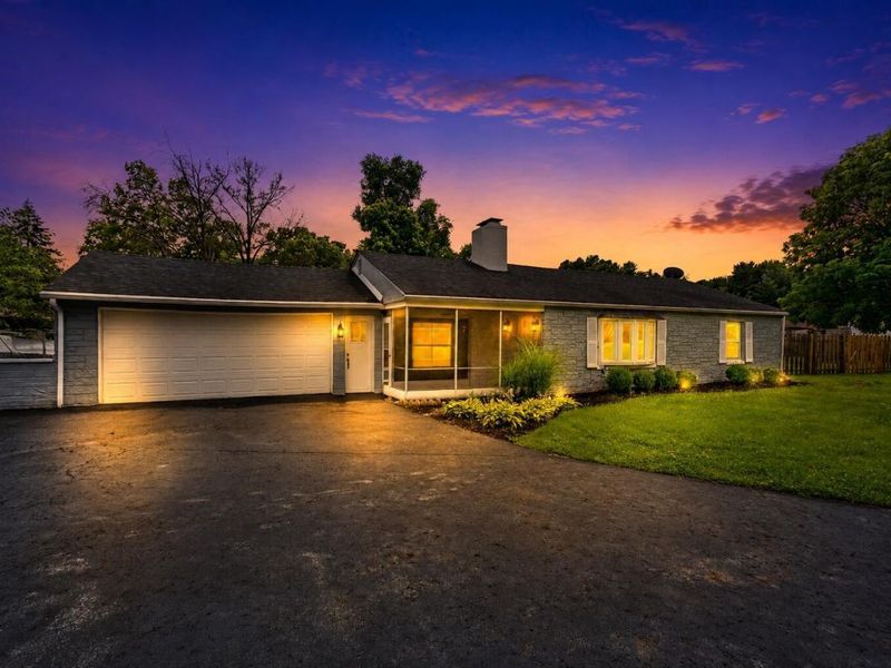 475 W Johnstown Road , Gahanna, OH 43230 Photo 3