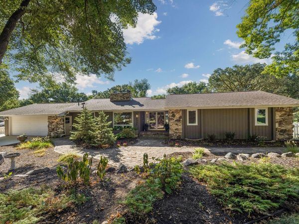 6521 Leesborough Avenue, Eden Prairie, MN 55346