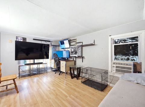 Main Photo