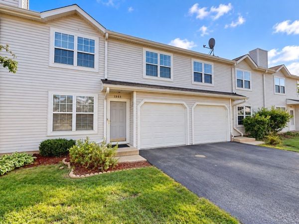 1985 Westview Lane, Round Lake Beach, IL 60073