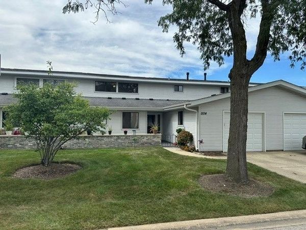 1104 Taunton Court , Schaumburg, IL 60193
