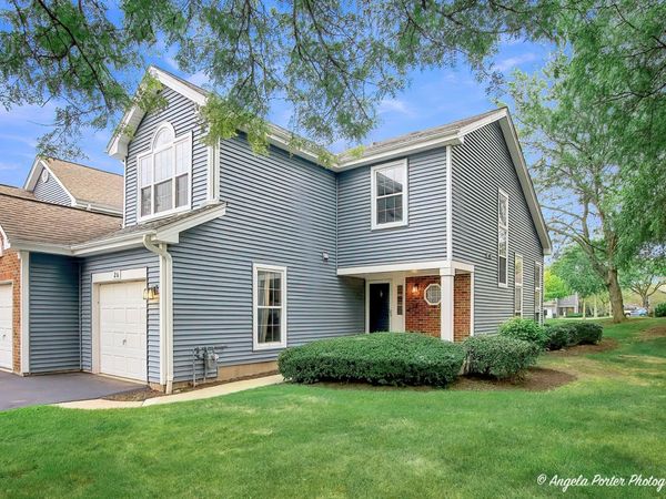 26 Arbordale Court, Unit 26, Algonquin, IL 60102