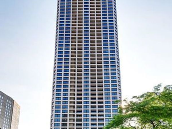 1030 N State Street , Unit 28H, Chicago, IL 60610