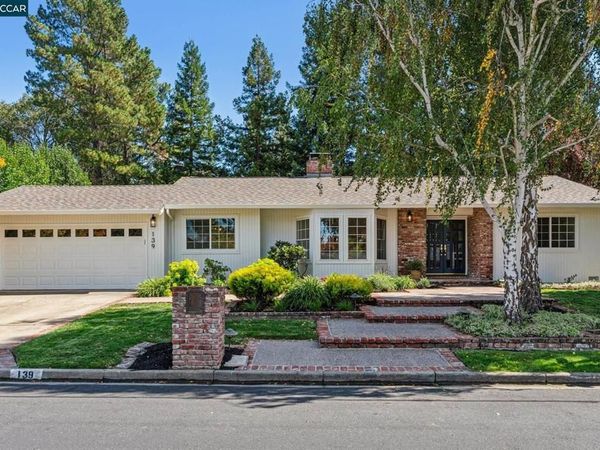 139 Hodges Dr, Moraga, CA 94556