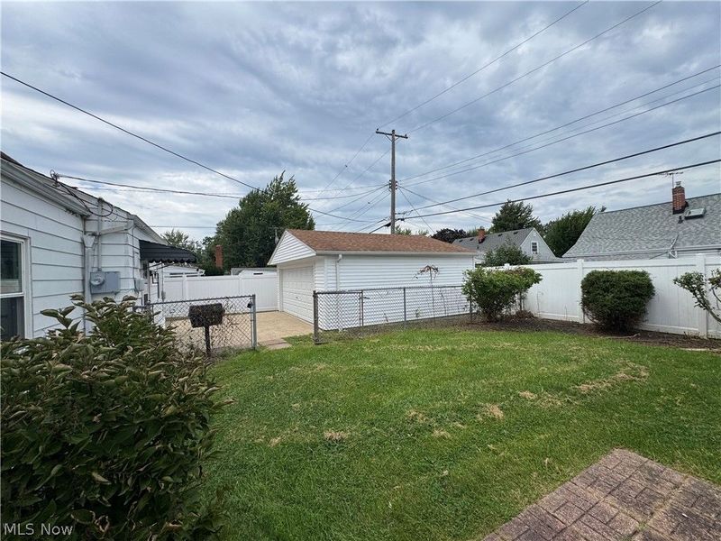 26381 Drakefield Avenue, Euclid, OH 44132 Photo 23