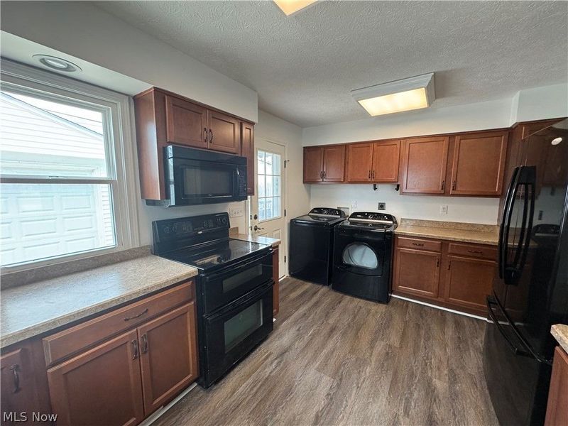 26381 Drakefield Avenue, Euclid, OH 44132 Photo 3