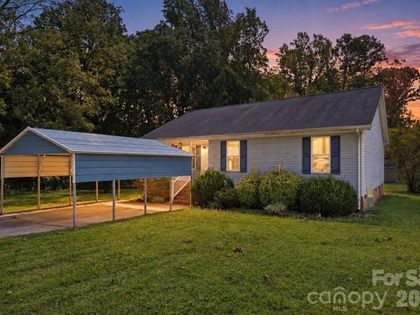 802 N Shaver Street, Salisbury, NC 28144