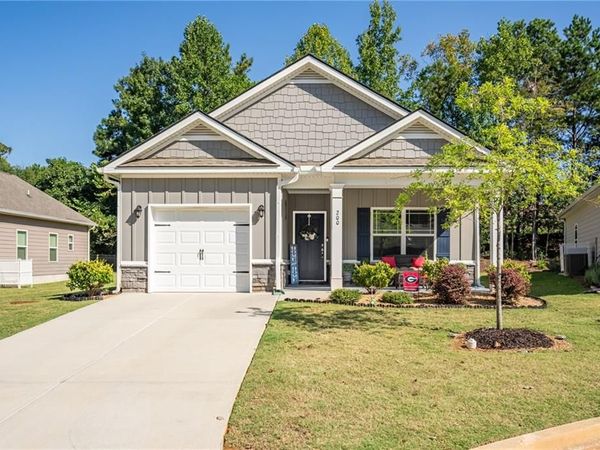 200 Vineyard Walk, Carrollton, GA 30117