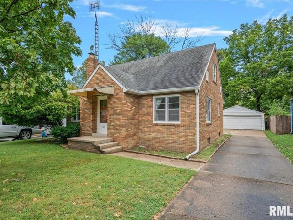 2536 S WALNUT Street, Springfield, IL 62704