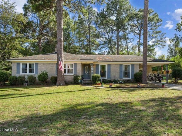 716 Shortridge Road , Fayetteville, NC 28303