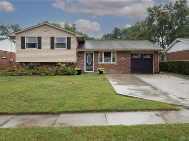 8965 Zoellner Drive, Colerain Township, OH 45251