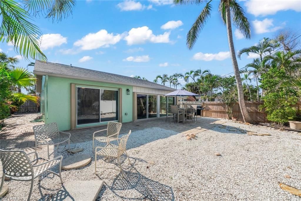 534 Piedmont Rd, Sanibel, FL 33957 Photo