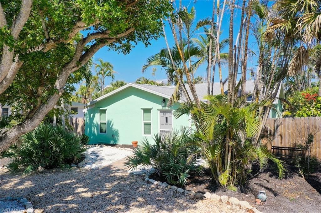 534 Piedmont Rd, Sanibel, FL 33957 Photo