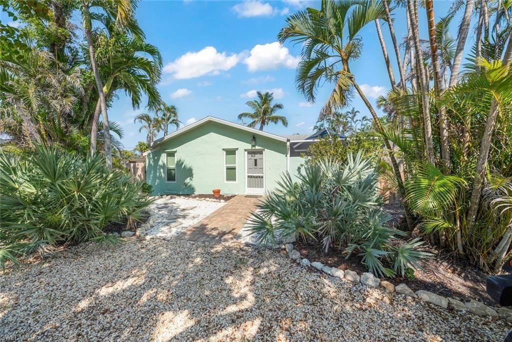 534 Piedmont Rd, Sanibel, FL 33957 Photo