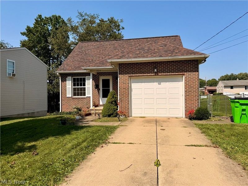 424 NE Shaw Avenue NE, Massillon, OH 44646 Photo 3