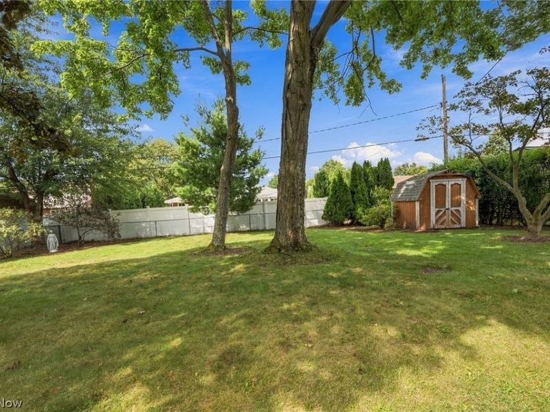 3397 Lotus Lane, Seven Hills, OH 44131 Photo 31