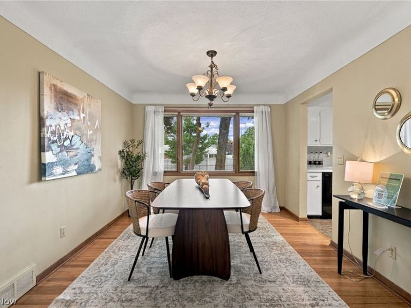 3397 Lotus Lane, Seven Hills, OH 44131 Photo 6
