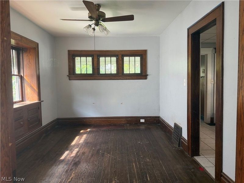 156 Aqueduct Street, Akron, OH 44303 Photo 9