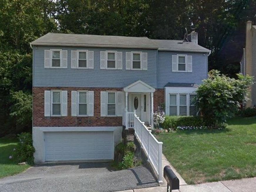 135 Eaton Drive, Wayne, PA 19087 Main Photo