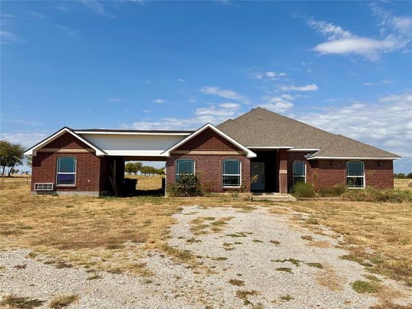 315 County Road 365, Gainesville, TX 76240