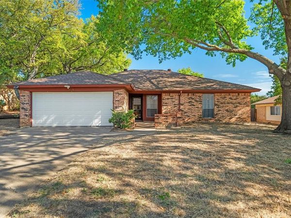 8413 Timberline Court, North Richland Hills, TX 76182