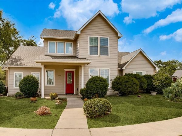 513 Dooley Court, Grapevine, TX 76051