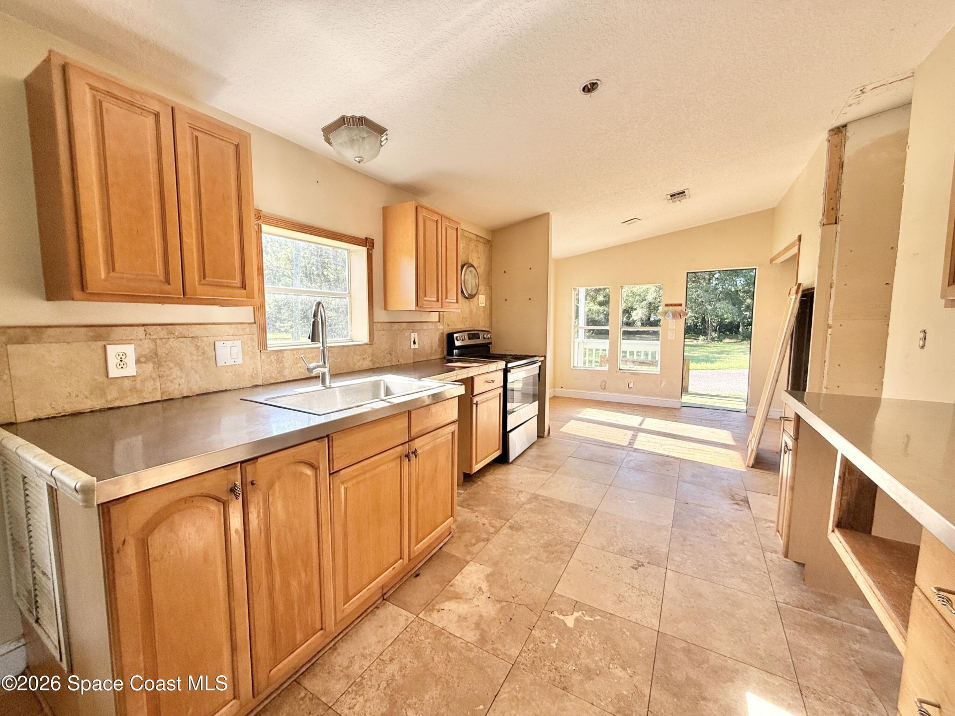 572 N Pine Street, Pierson, FL 32180 Photo