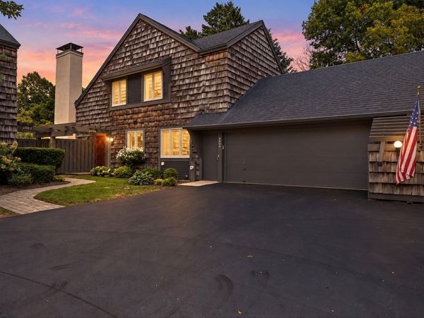 2004 3rd St, Somers, WI 53140