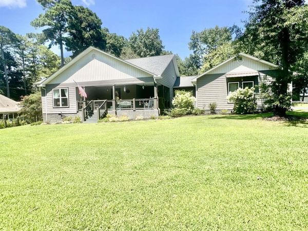 660 Northgate Drive NW, Arab, AL 35016