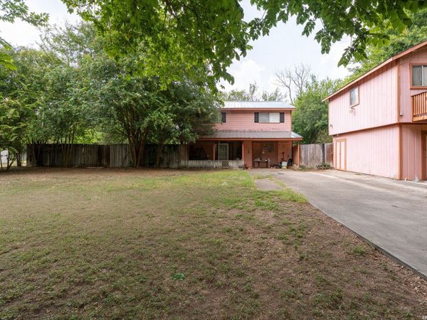 2114 TERMINAL LOOP RD, McQueeney, TX 78123