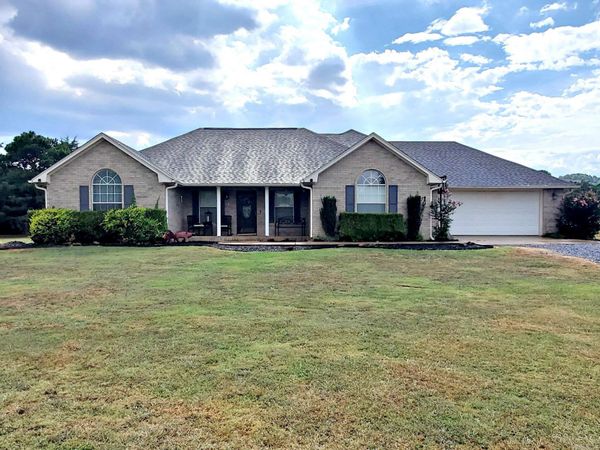 126 Apple Blossom Lane, Mena, AR 71953