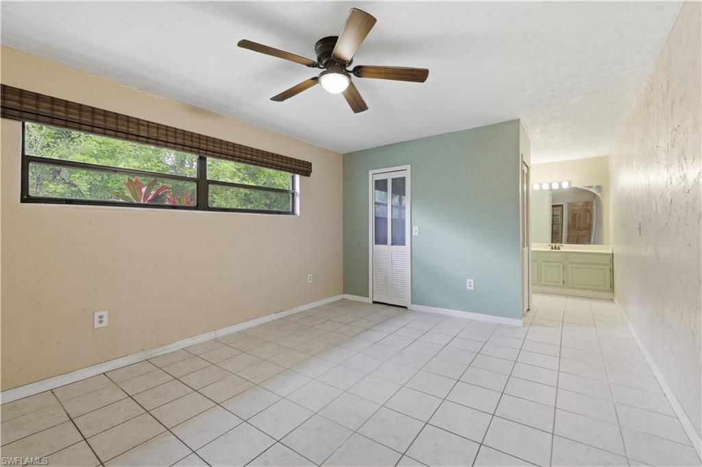 5681 Bur Oaks Ln, Naples, FL 34119 Photo
