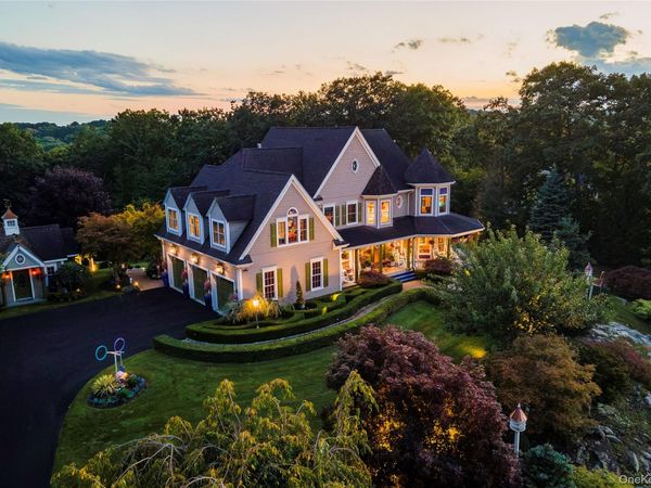 40 Sprucetop Drive, Mahopac, NY 10541