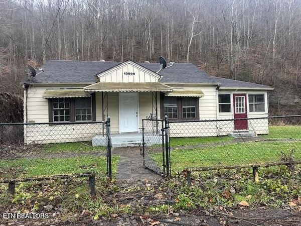 13086 KY-38 , Evarts, KY 40828