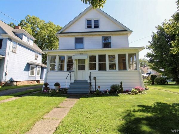 1209 West Avenue, Medina, NY 14103