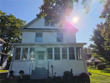 1209 West Avenue, Medina, NY 14103