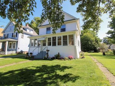 1209 West Avenue, Medina, NY 14103