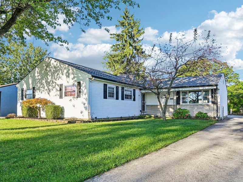 5595 Karl Road, Columbus, OH 43229 Photo 1