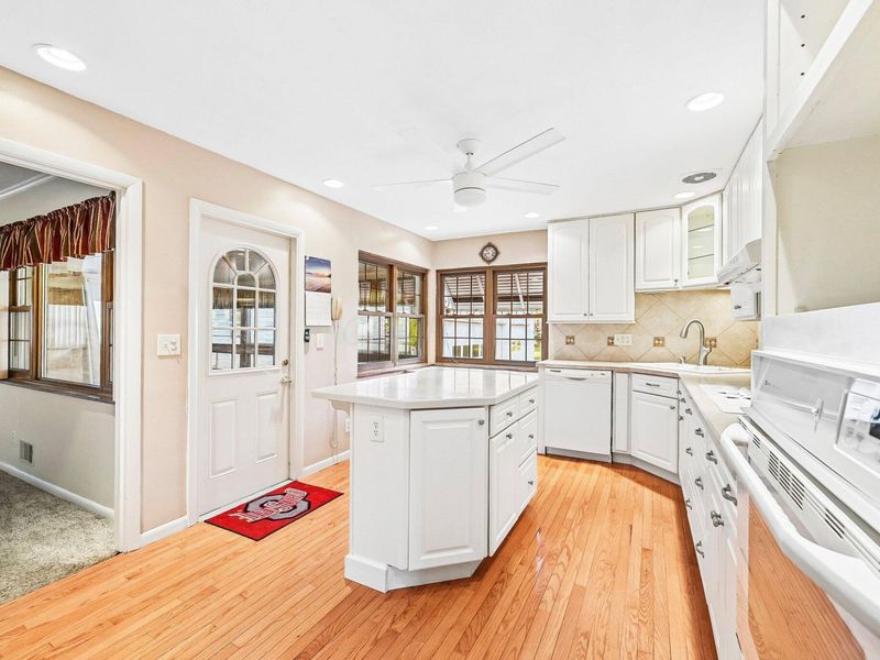 5595 Karl Road, Columbus, OH 43229 Photo 10