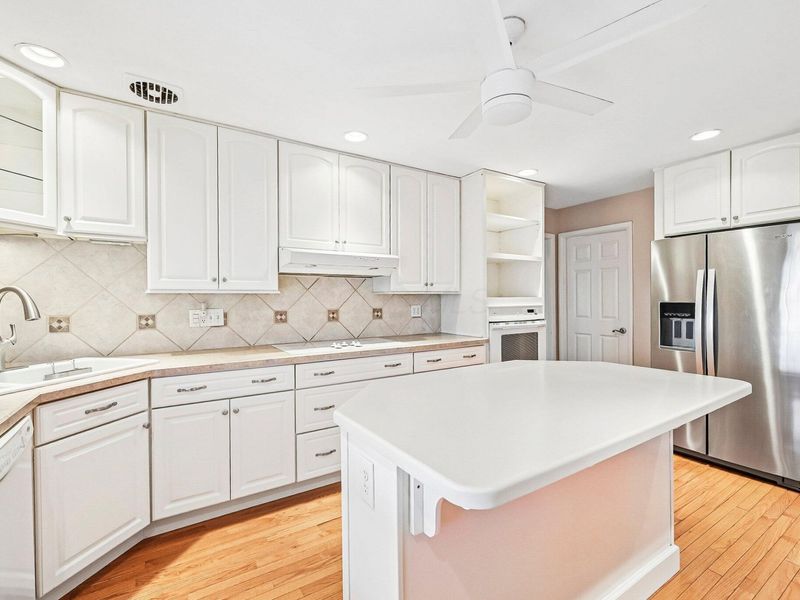 5595 Karl Road, Columbus, OH 43229 Photo 12