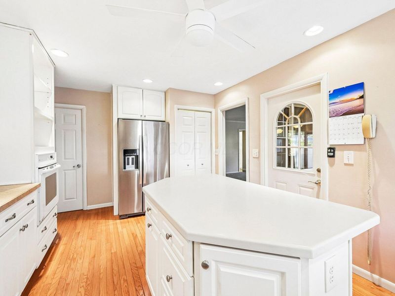 5595 Karl Road, Columbus, OH 43229 Photo 14