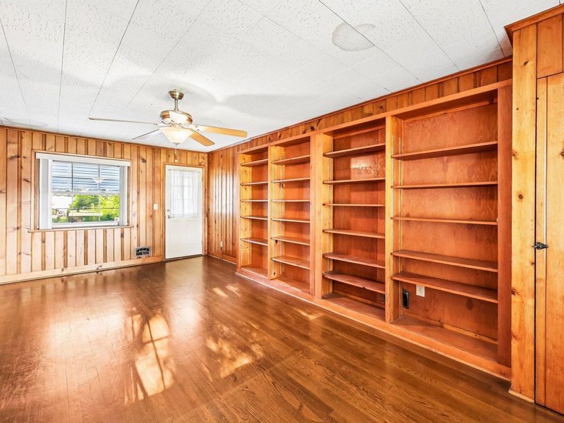 5595 Karl Road, Columbus, OH 43229 Photo 15