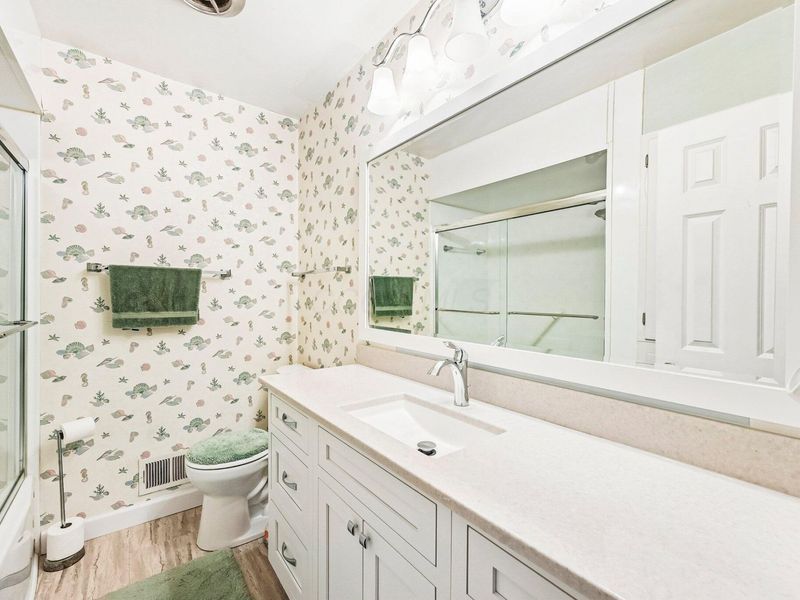 5595 Karl Road, Columbus, OH 43229 Photo 20