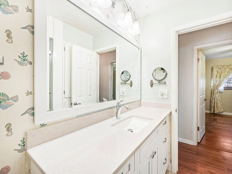 5595 Karl Road, Columbus, OH 43229 Photo 21