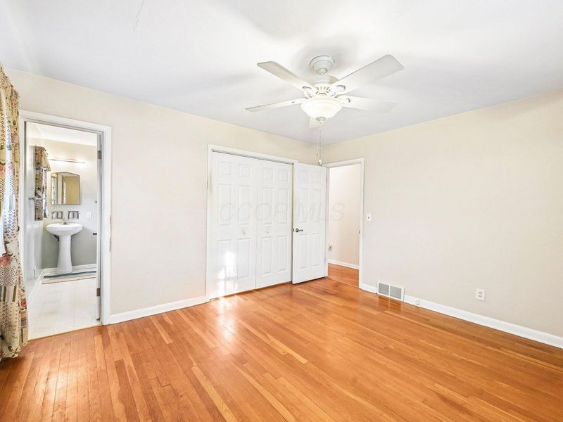 5595 Karl Road, Columbus, OH 43229 Photo 26