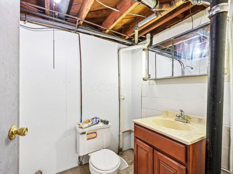 5595 Karl Road, Columbus, OH 43229 Photo 34