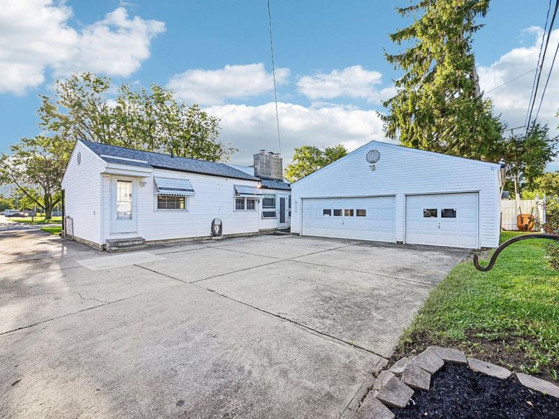5595 Karl Road, Columbus, OH 43229 Photo 40