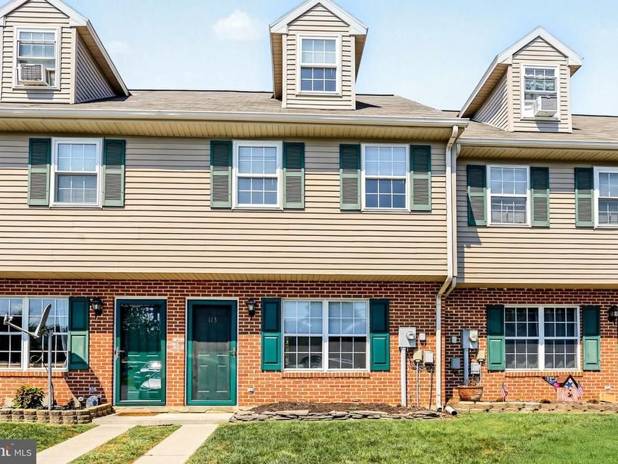 113 Orchard Lane, Unit 14, Hanover, PA 17331 Main Photo